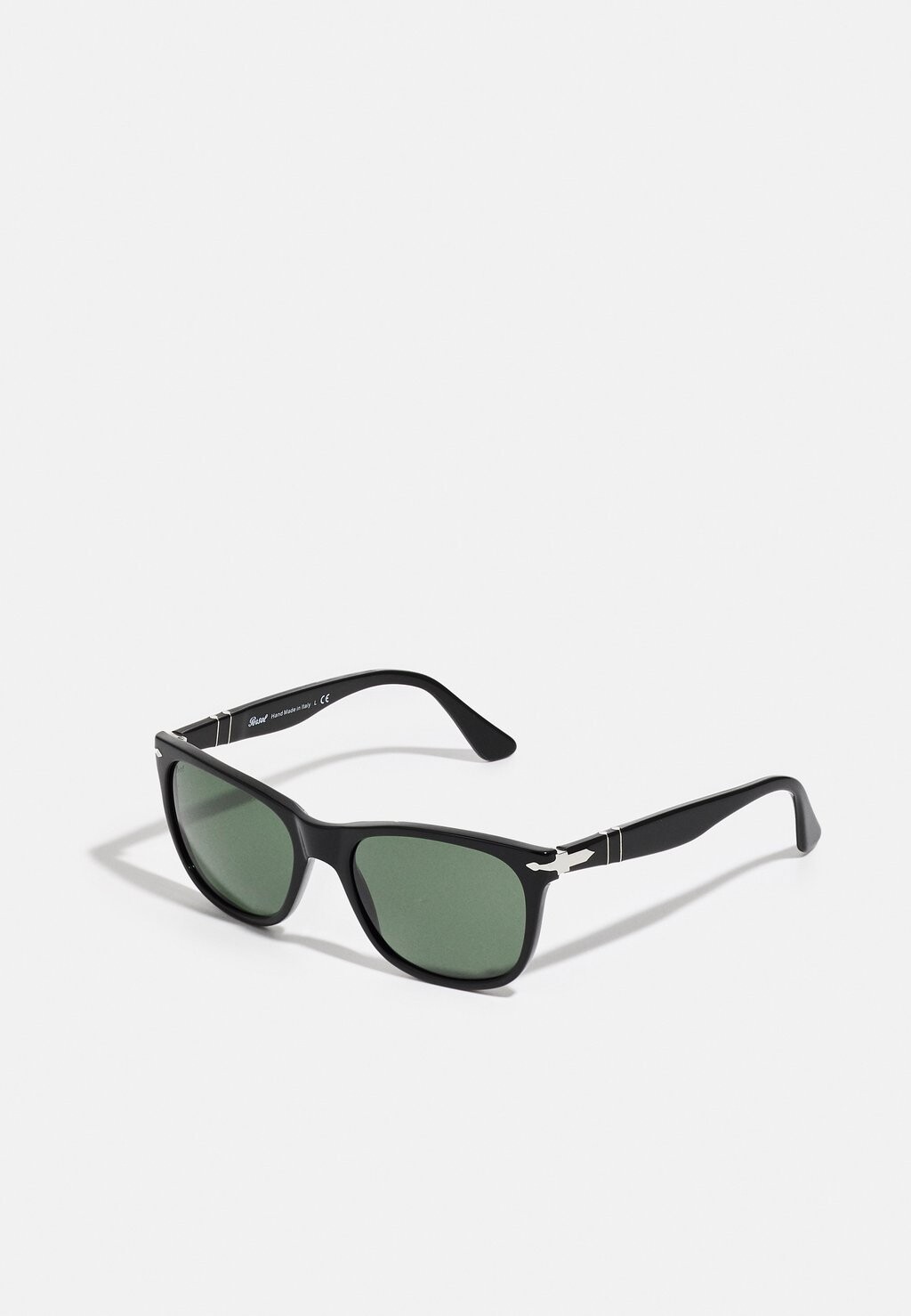 

Солнцезащитные очки Persol, черный