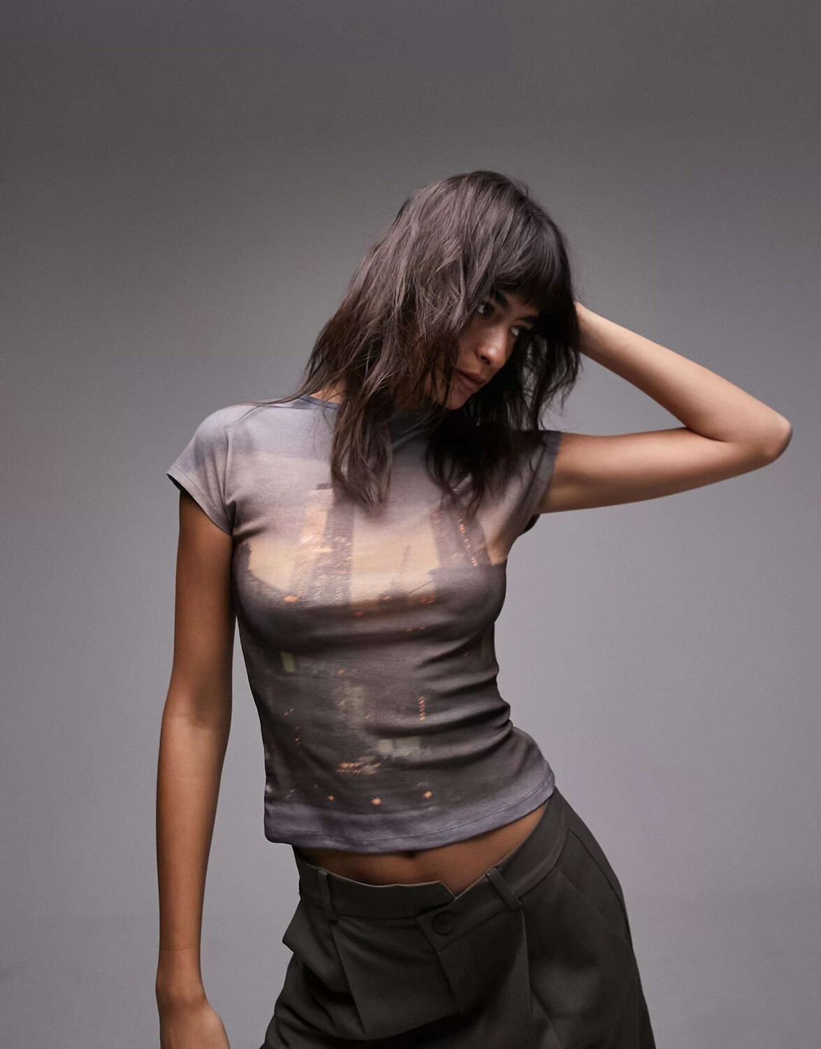 

Разноцветный топ с рукавами и кепкой Topshop City Landscape
