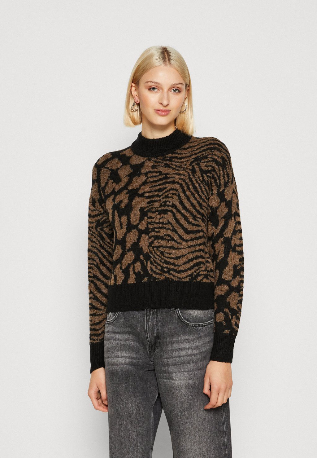 Свитшот Vero Moda VMVERA ANIMAL O NECK, черная/коричневая чечевица свитшот vero moda petite вмвера чечевица чёрная коричневая