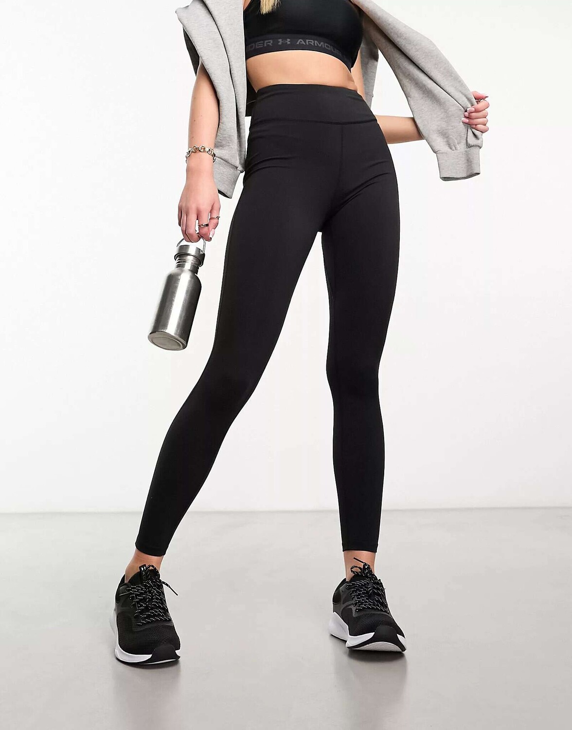 

Черные леггинсы Ellesse Pennie