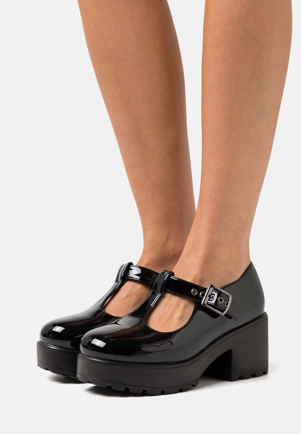 

Туфли на платформе Koi Footwear, черный