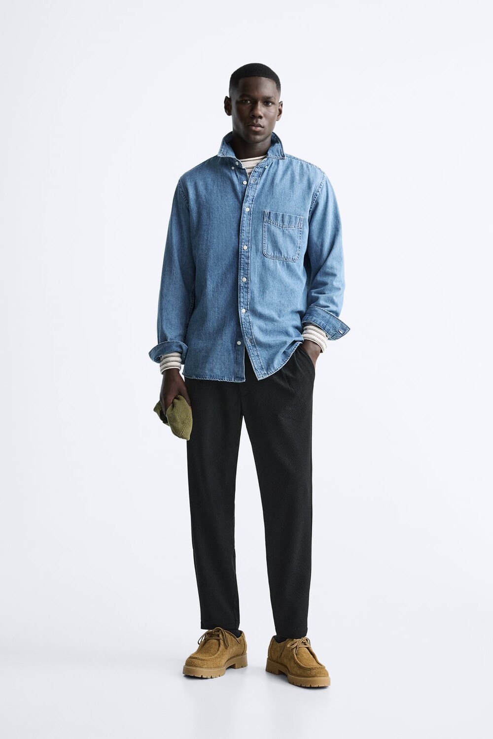 

Фактурные удобные брюки ZARA, черный