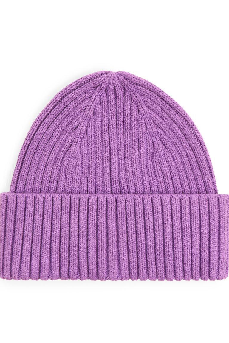 

Шапка в рубчик ARKET