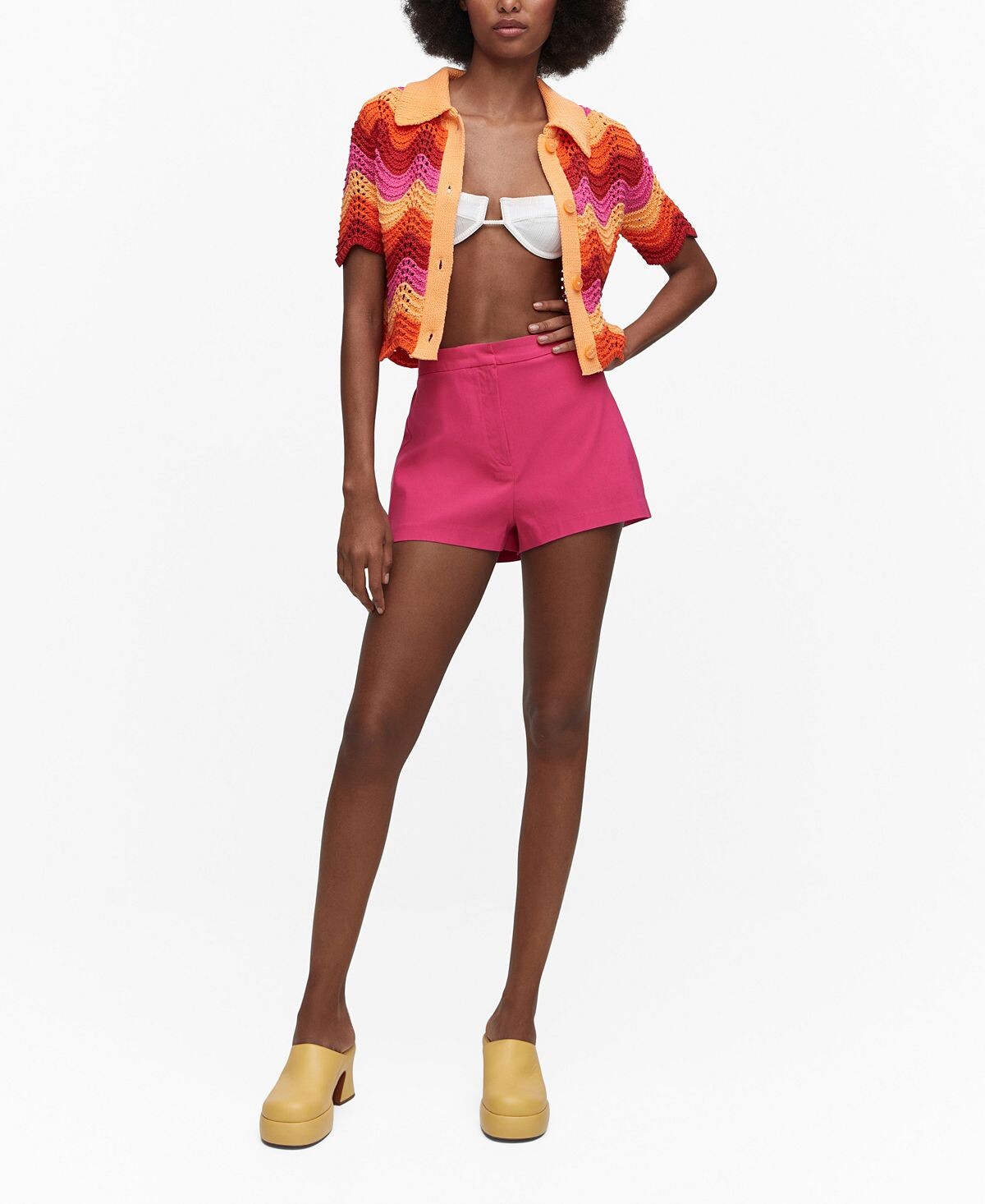 

Женские прямые шорты с высокой талией MANGO