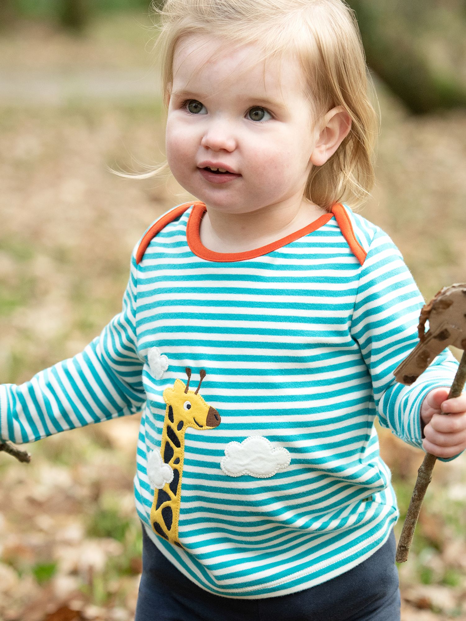 

Топ Baby Bobby с аппликацией в виде жирафа Frugi, кемпер с синей полосой