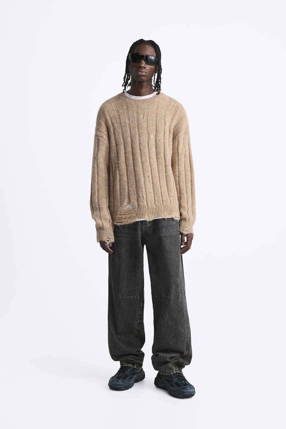 

Фактурный свитер с рваными краями ZARA, экру