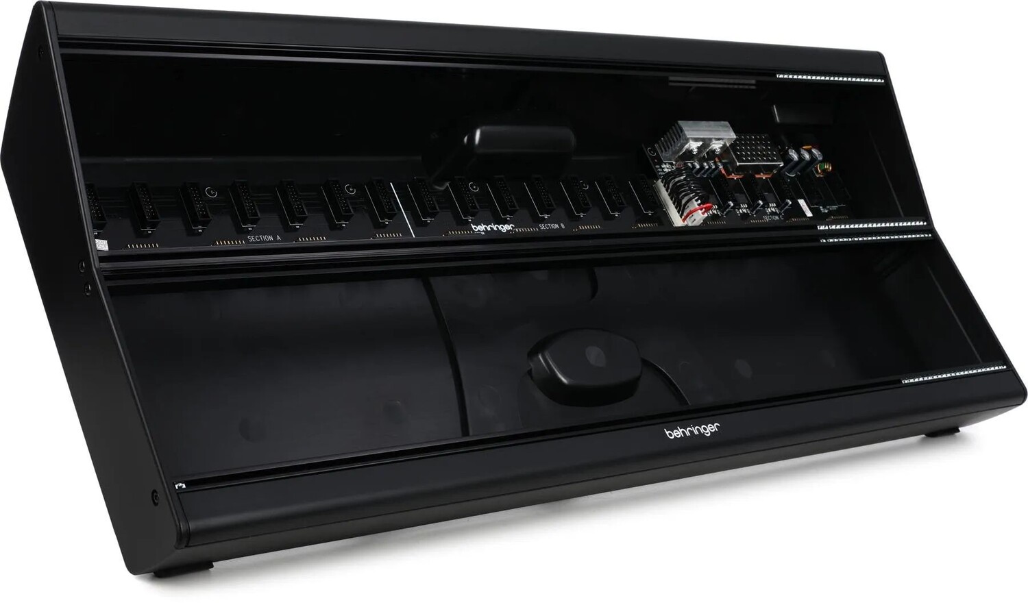 

Корпус Behringer Eurorack Go Mobile 2x140 HP Eurorack