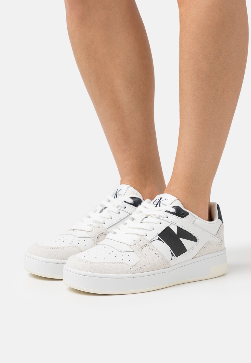 

Кроссовки Calvin Klein Jeans Basket Cupsole Laseup, ярко-белый / черный