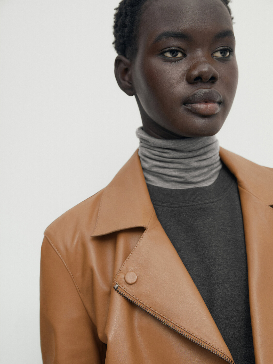 

Кожаная куртка из наппы с полированными краями Massimo Dutti, кожа