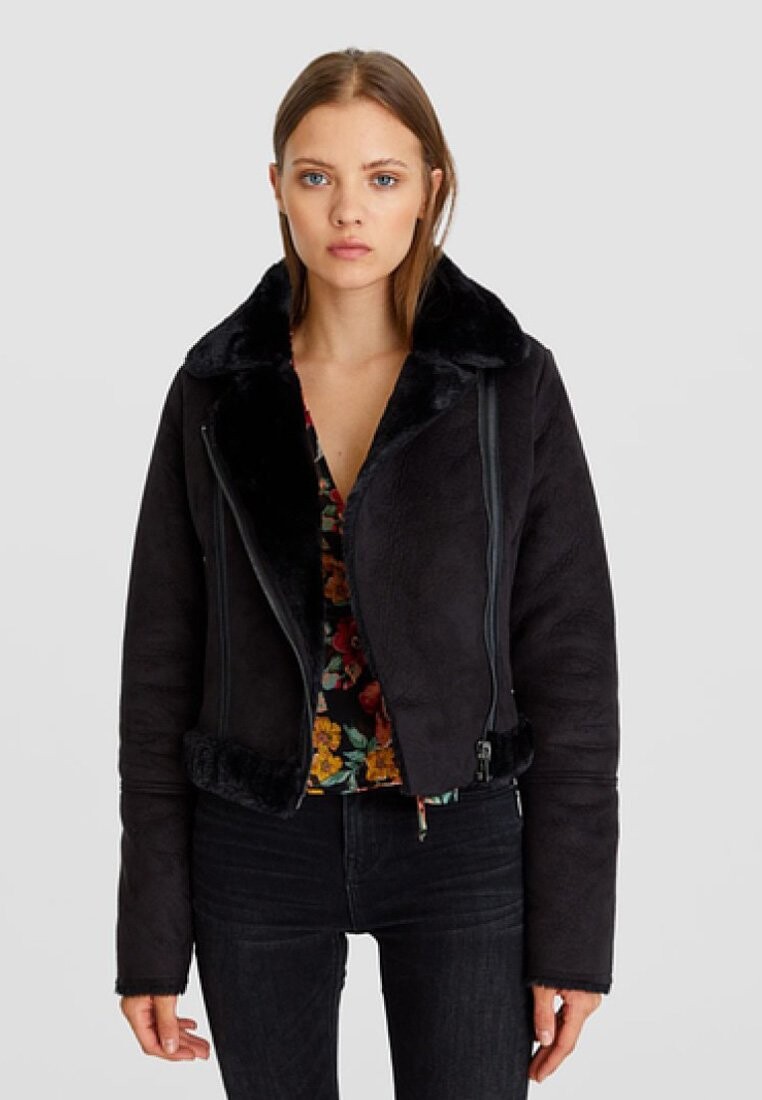 

Зимняя куртка Stradivarius, Черный
