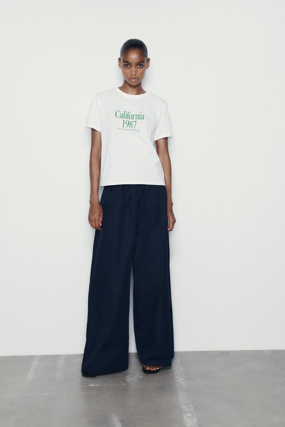 

Футболка с надписью ZARA, белый