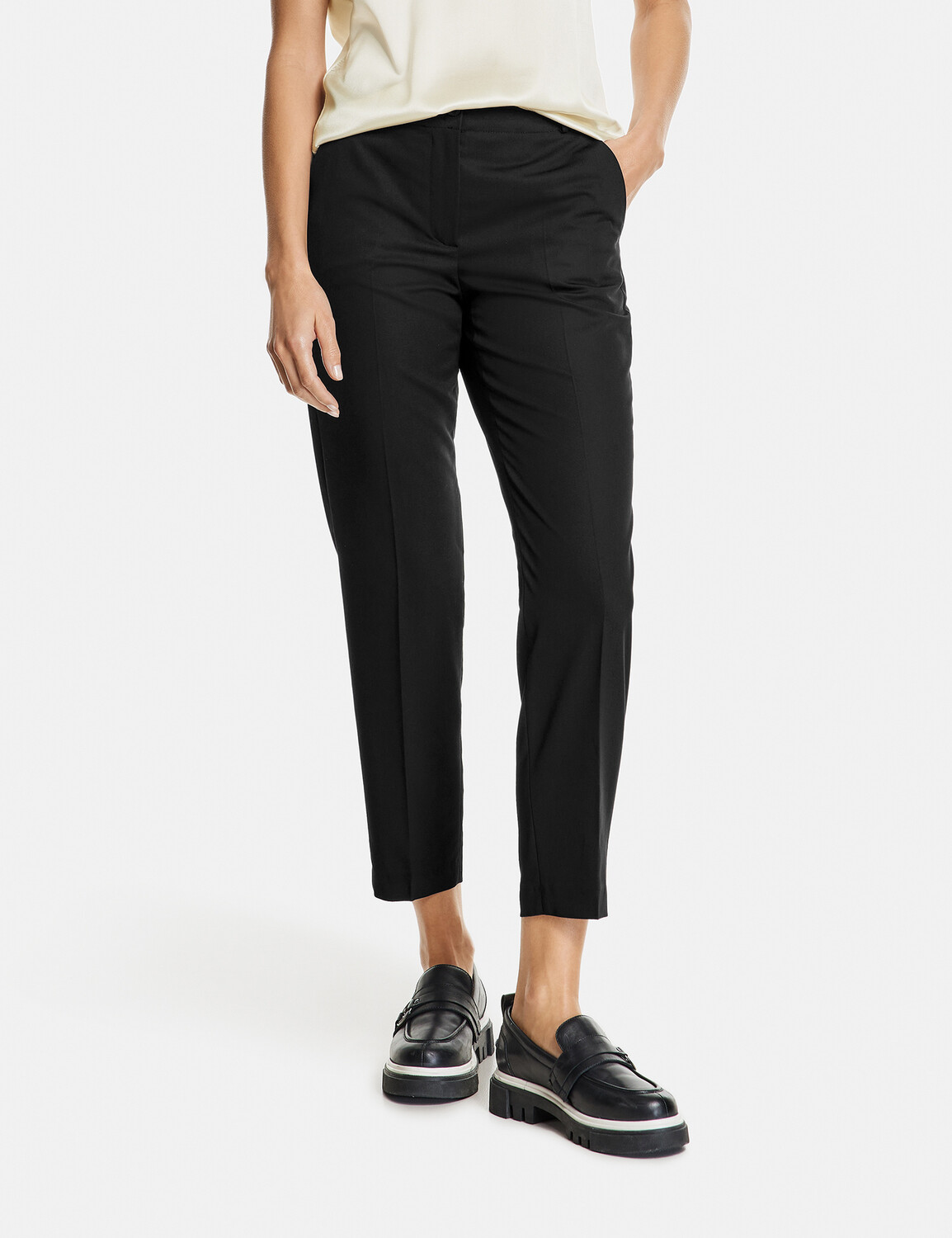 

Брюки Gerry Weber Hose Tuch/Kombi verkürzt, черный
