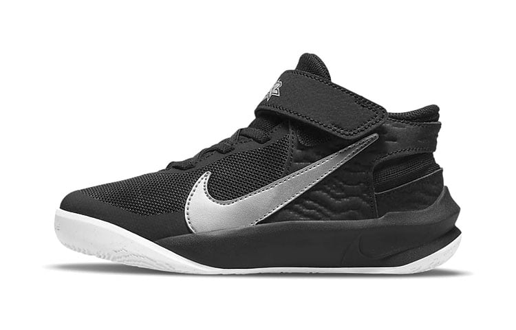 

Кроссовки Nike Team Hustle D10 FlyEase PS, серебристый / белый / черный