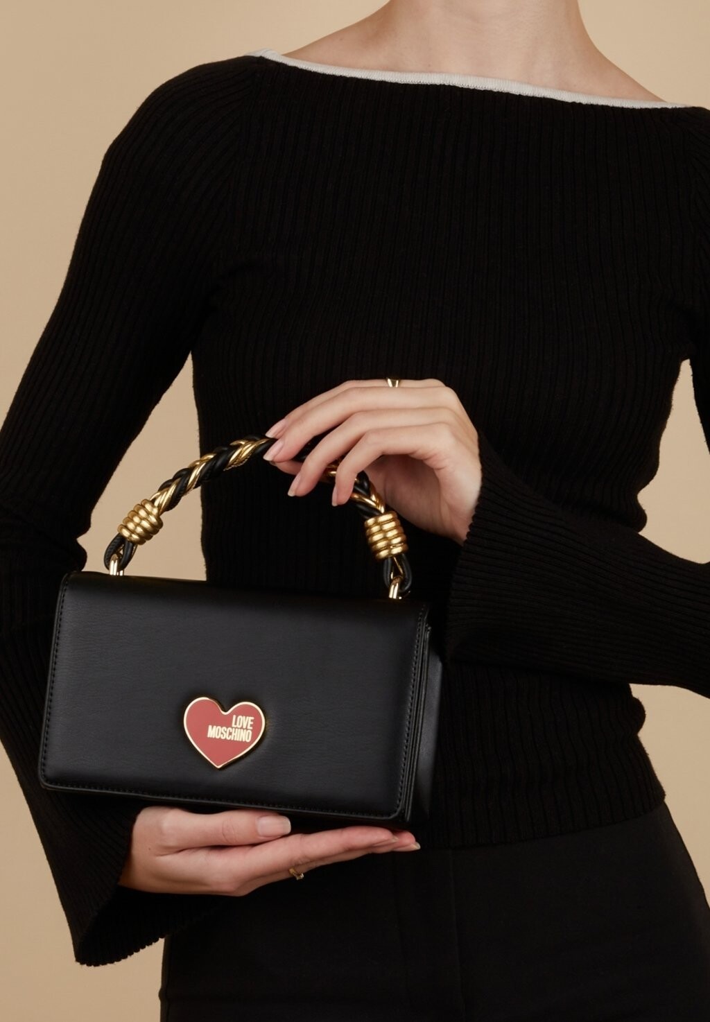 

Сумка Love Moschino, цвет schwarz