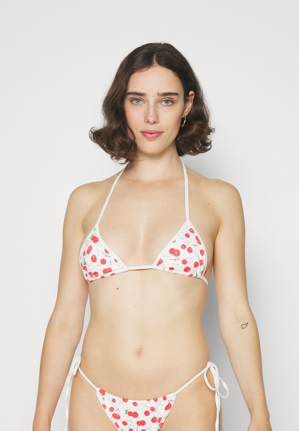 

Верх бикини Frankies Bikinis, белый/красный