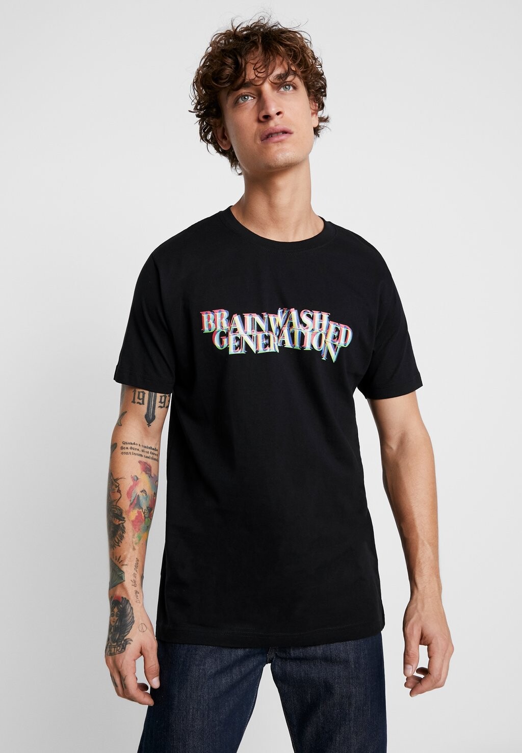 

Футболка с принтом Mister Tee, черный