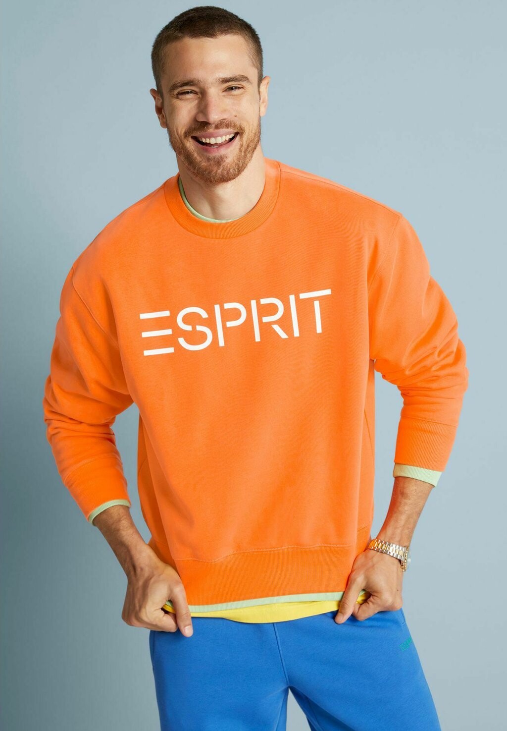 

Толстовка ЛОГОТИП УНИСЕКС Esprit, кораллово-оранжевый