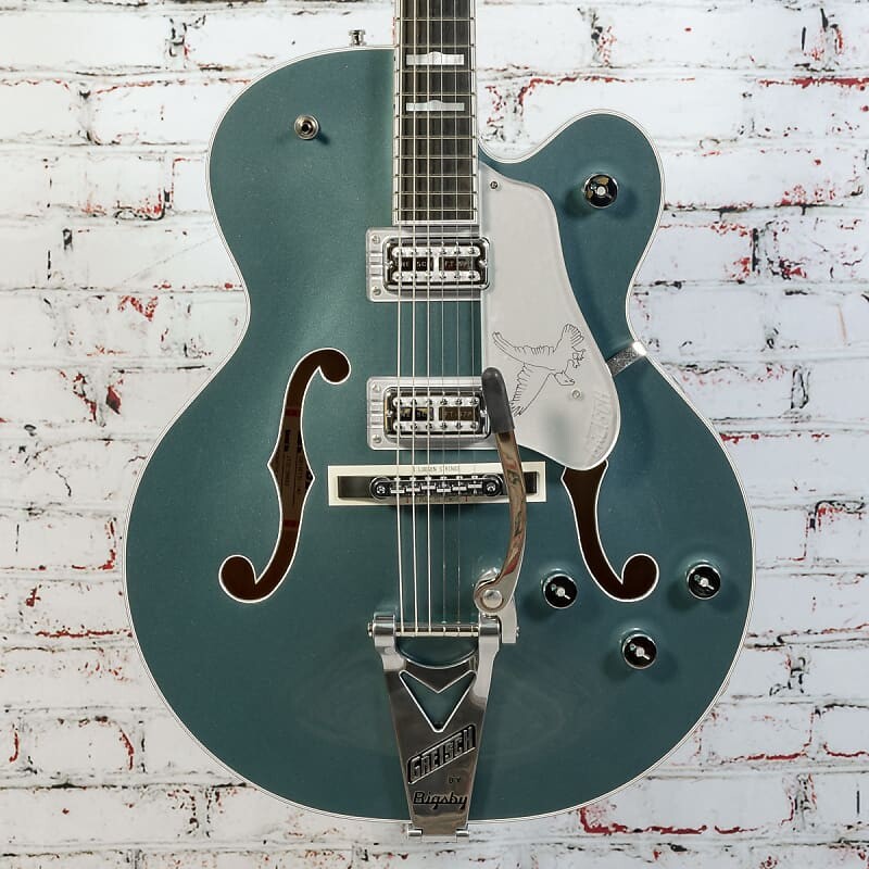 

Электрогитара Gretsch - G6136T-140 Limited Edition Double Platinum Falcon - Hollowbody Electric Guitar w/ String-Thru Bigsby - Two-Tone Stone Platinum/Pure Platinum - w/ Hardshell Case - x4693