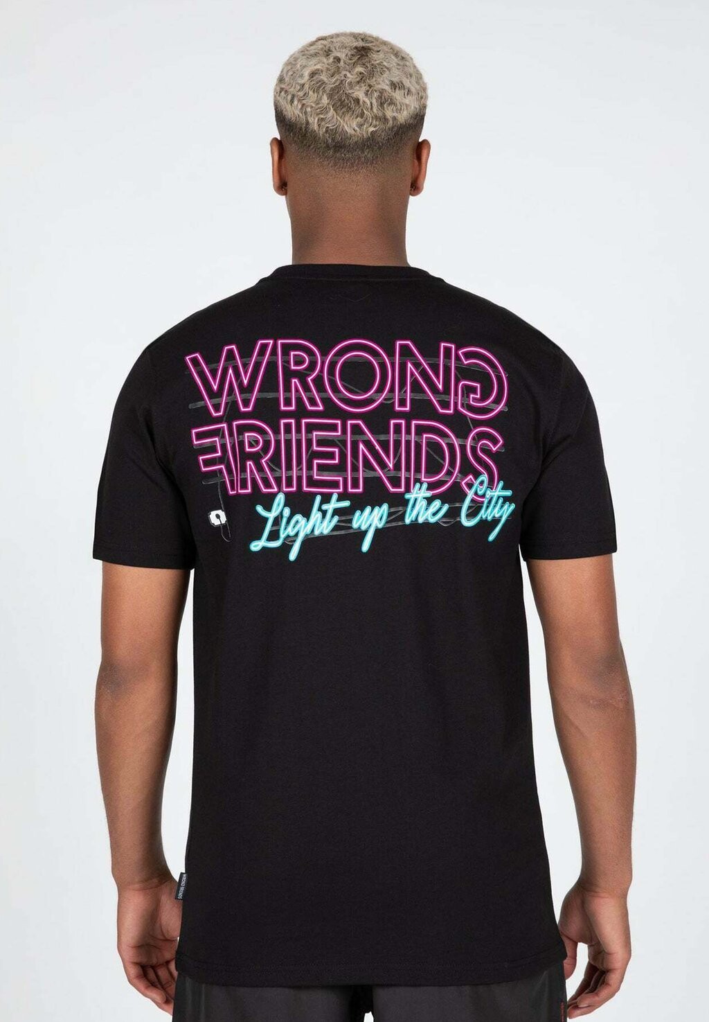

Футболка с принтом Wrong Friends, черный