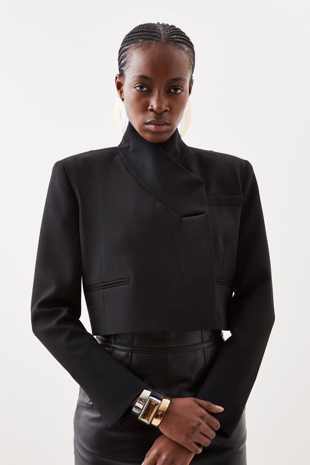 

Компактный укороченный блейзер эластичного кроя на заказ Karen Millen, черный