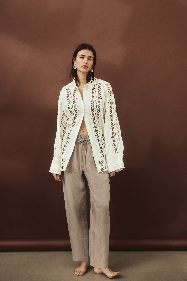 

Зауженные брюки из смесового льна H&M, бежевый