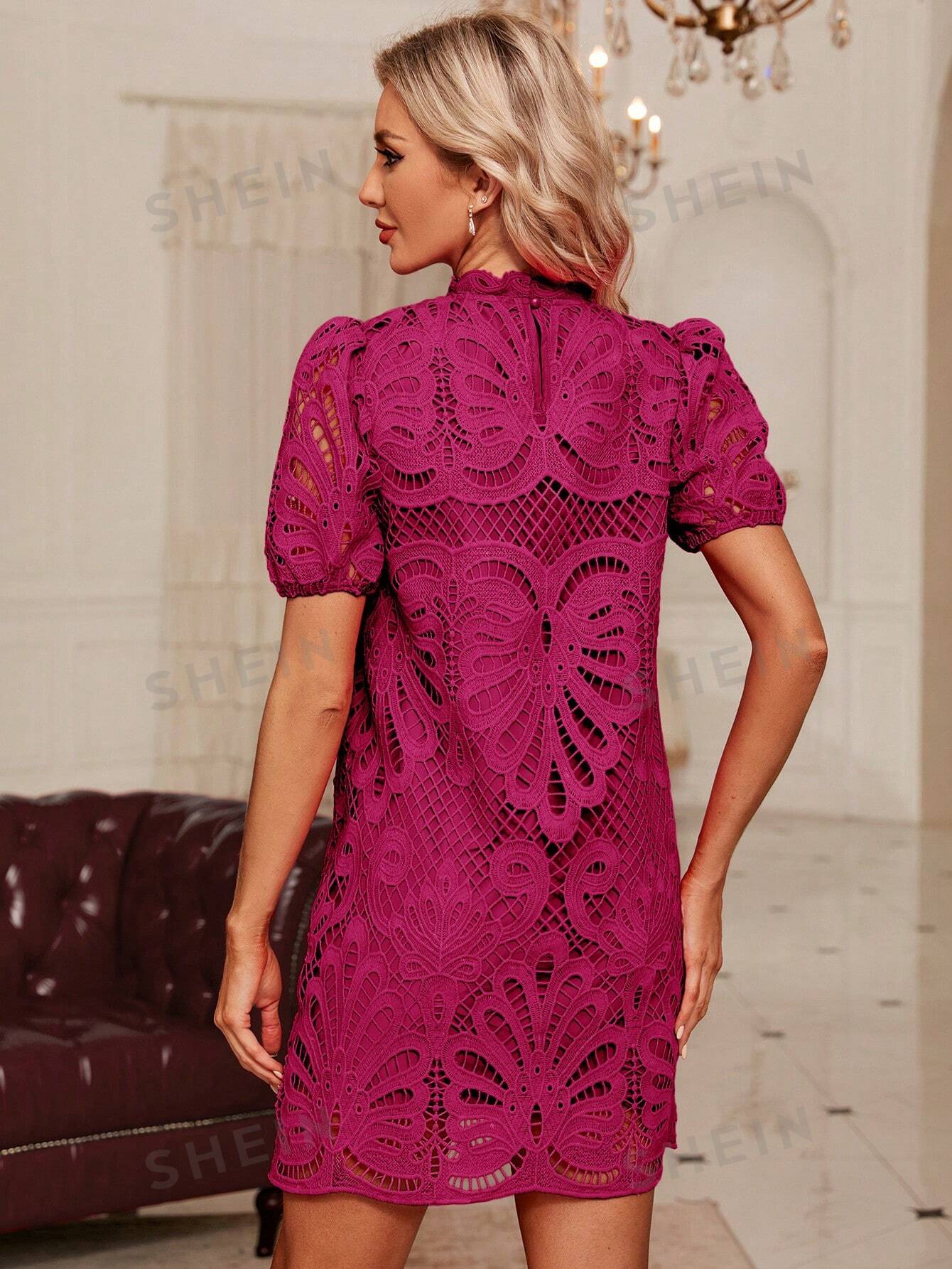 цена SHEIN Clasi Женское кружевное прямое платье с воротником-стойкой и короткими рукавами-пузырьками, красный фиолетовый