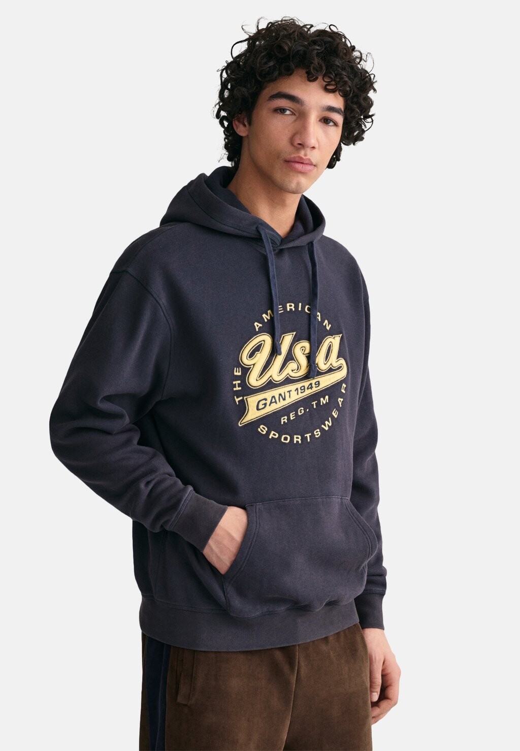 

Худи GANT