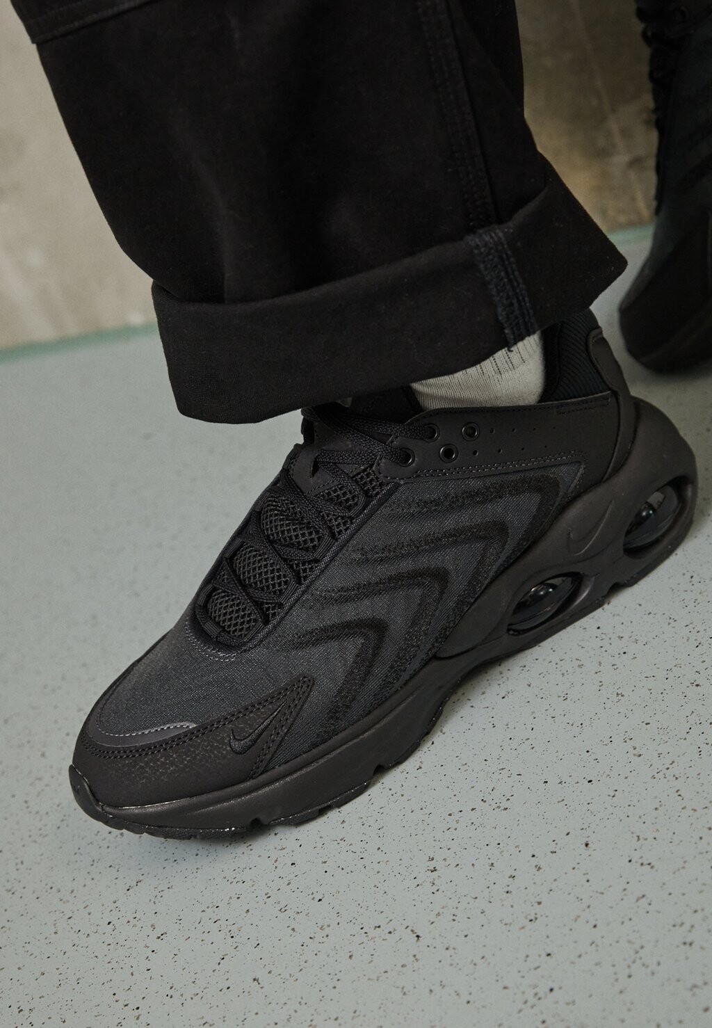 

Кроссовки Nike