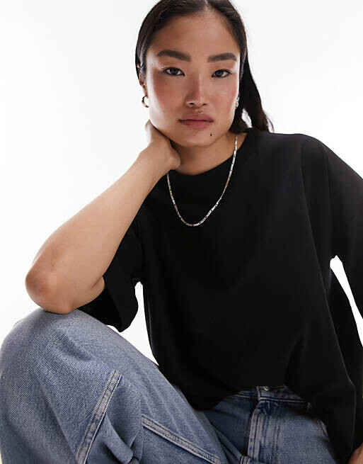 

Черная объемная футболка Topshop, Черный