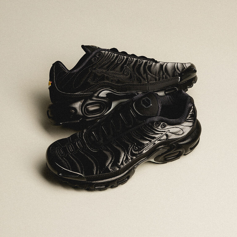 

Кроссовки Wmns Air Max Plus Nike, черный