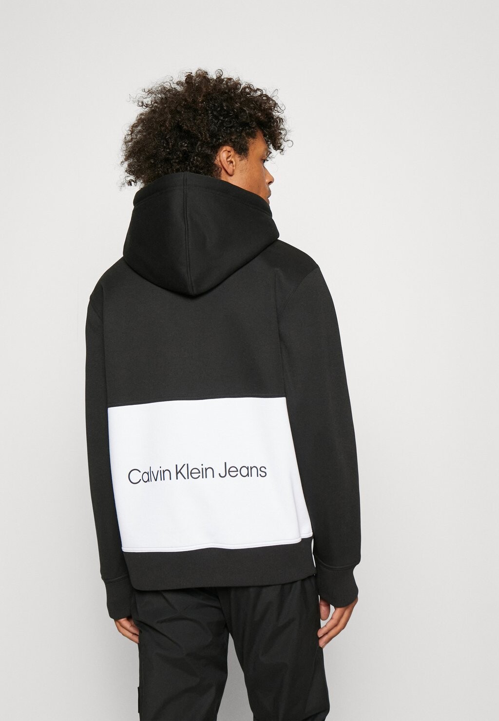 

Толстовка с капюшоном Calvin Klein Jeans, Черный