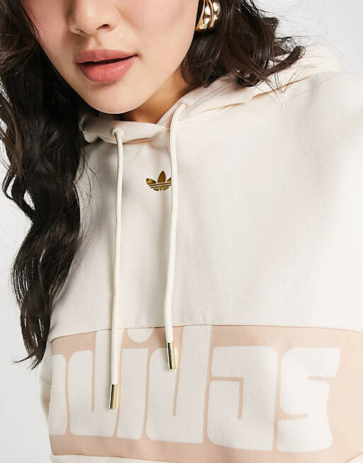 

Овсяное худи в стиле ретро adidas Originals 'ski chic'