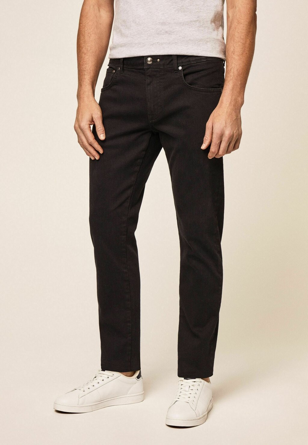 

Джинсы облегающего кроя Hackett London