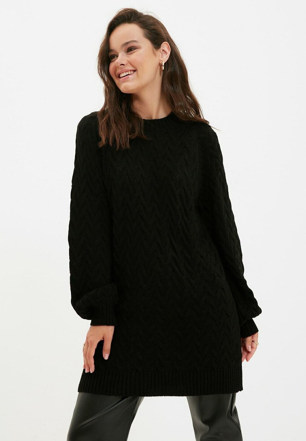 

Свитер Trendyol Modest, черный