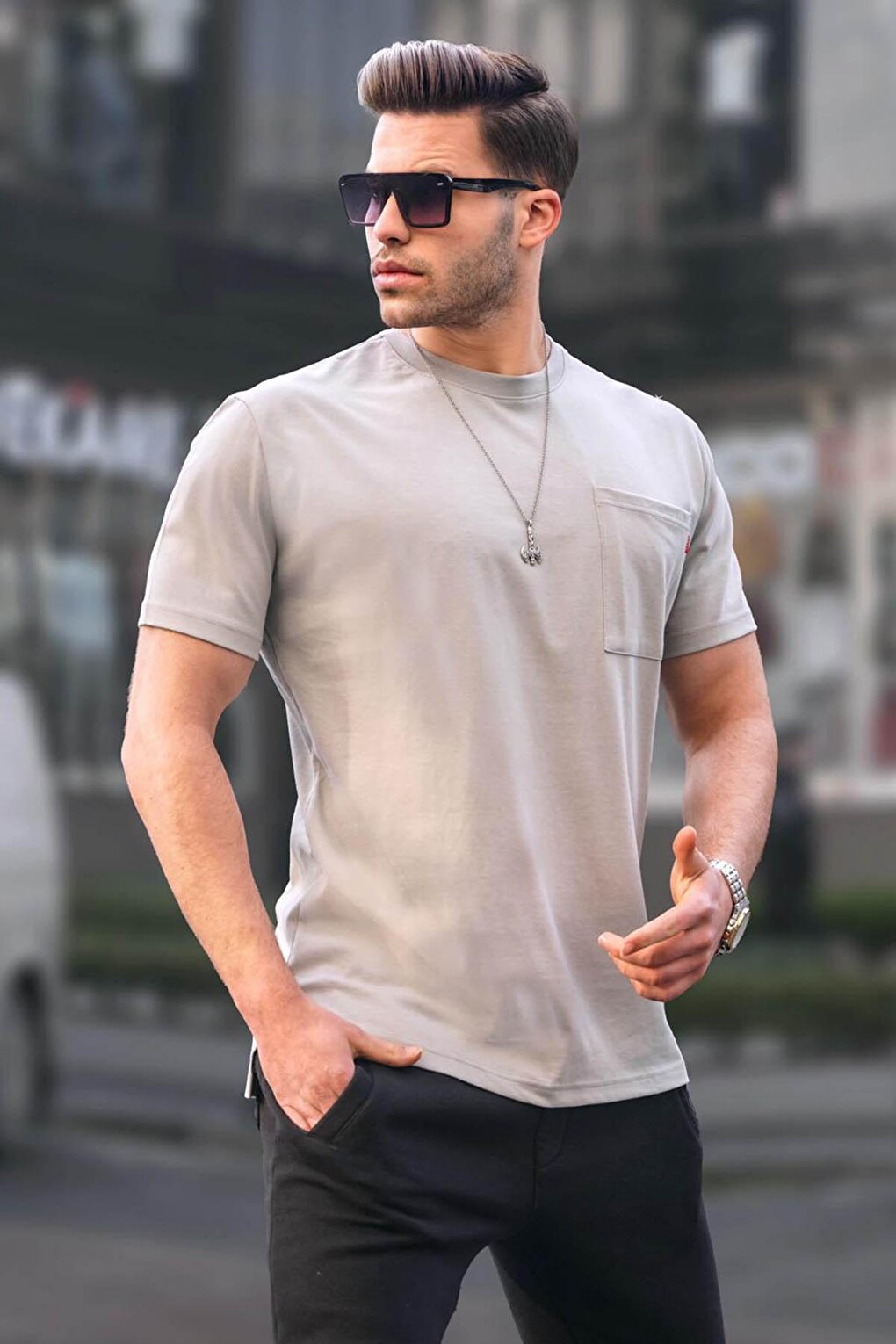 Базовая мужская футболка окрашенного серого цвета с карманами 6078 MADMEXT