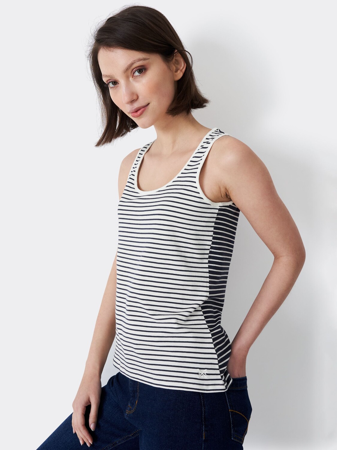 

Crew Clothing Полосатый жилет из хлопковой смеси, темно-синий