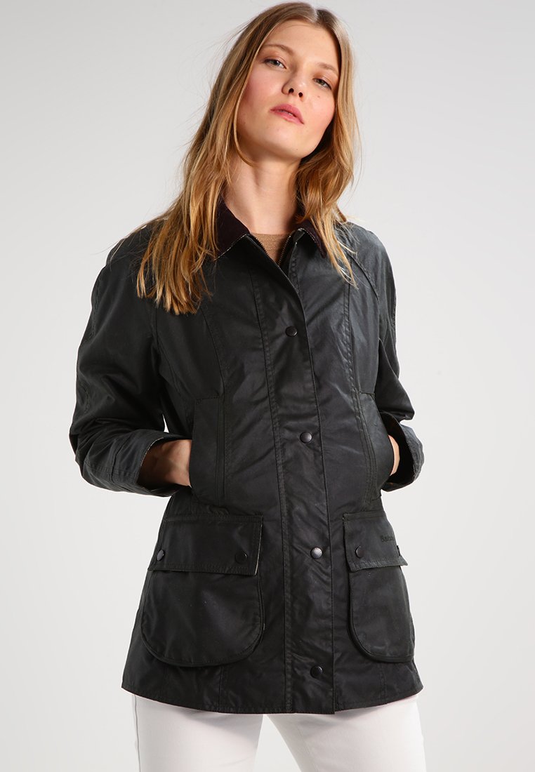 Легкая куртка Barbour