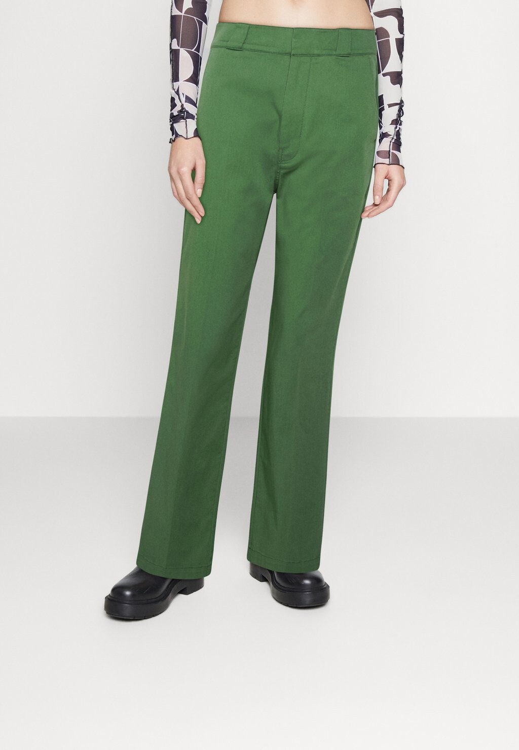 

Брюки Lacoste