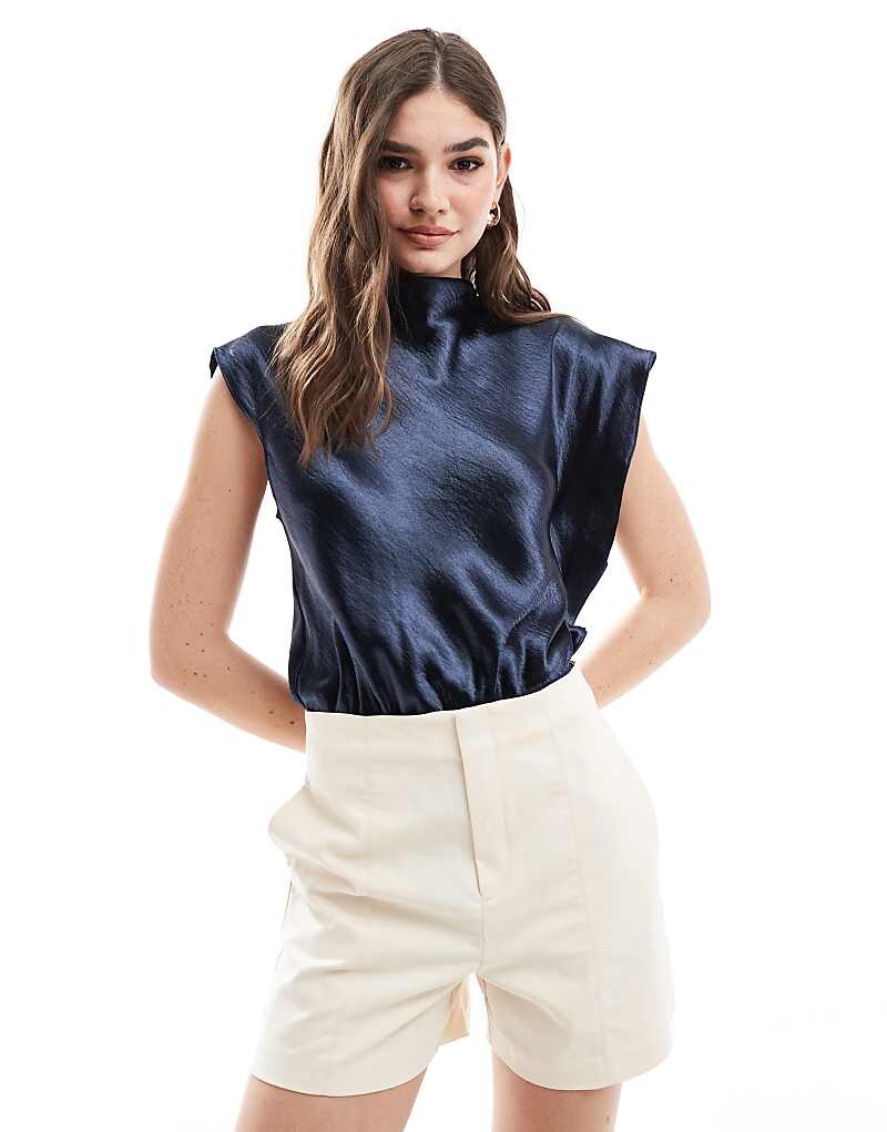 

ASOS DESIGN – Темно-синее атласное боди без рукавов с высоким воротником