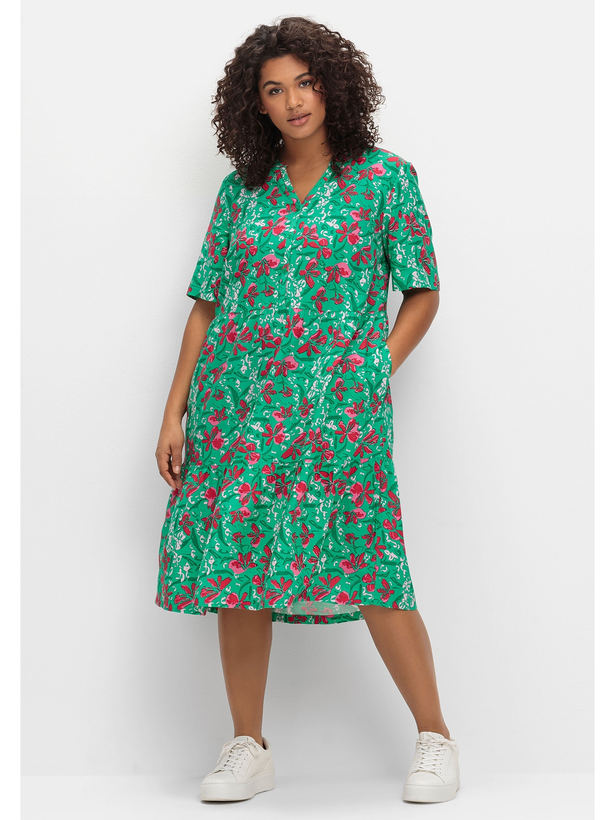 Платье sheego, цвет blattgrün gemustert
