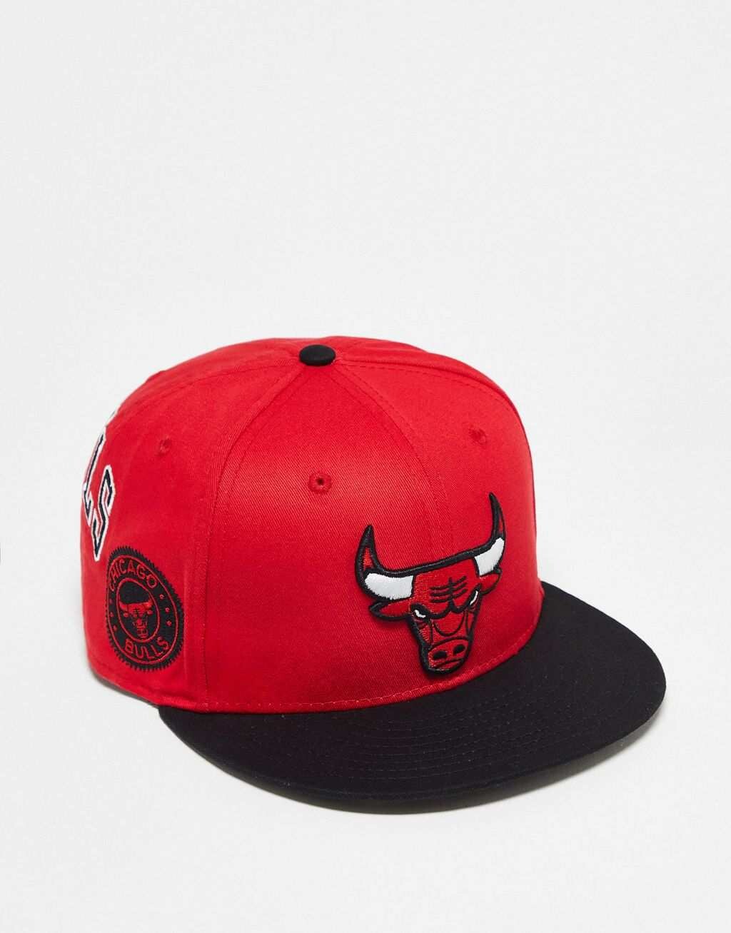 

Красная кепка с нашивкой по всей поверхности New Era 9Fifty Chicago Bulls
