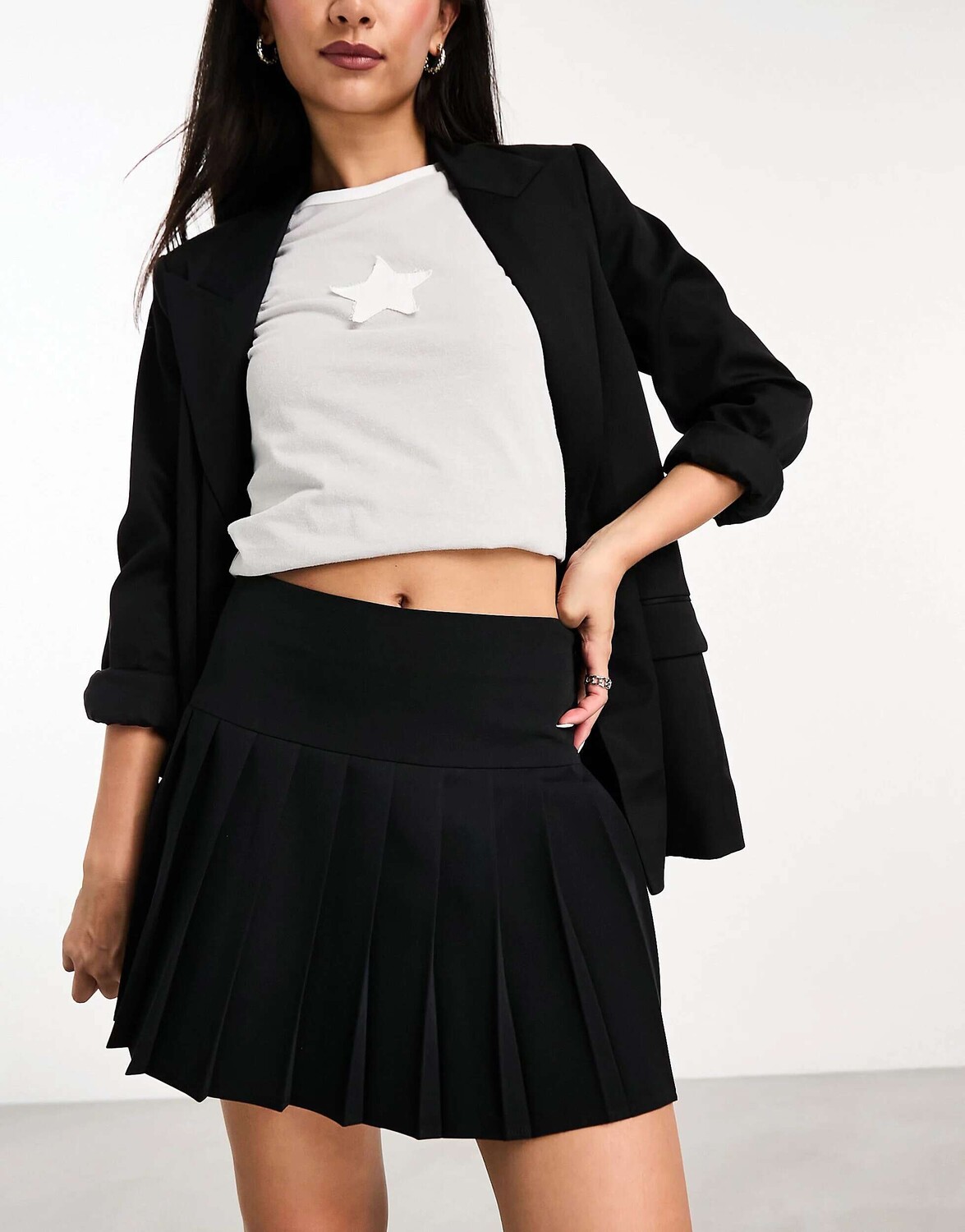 

Черная плиссированная теннисная мини-юбка ASOS