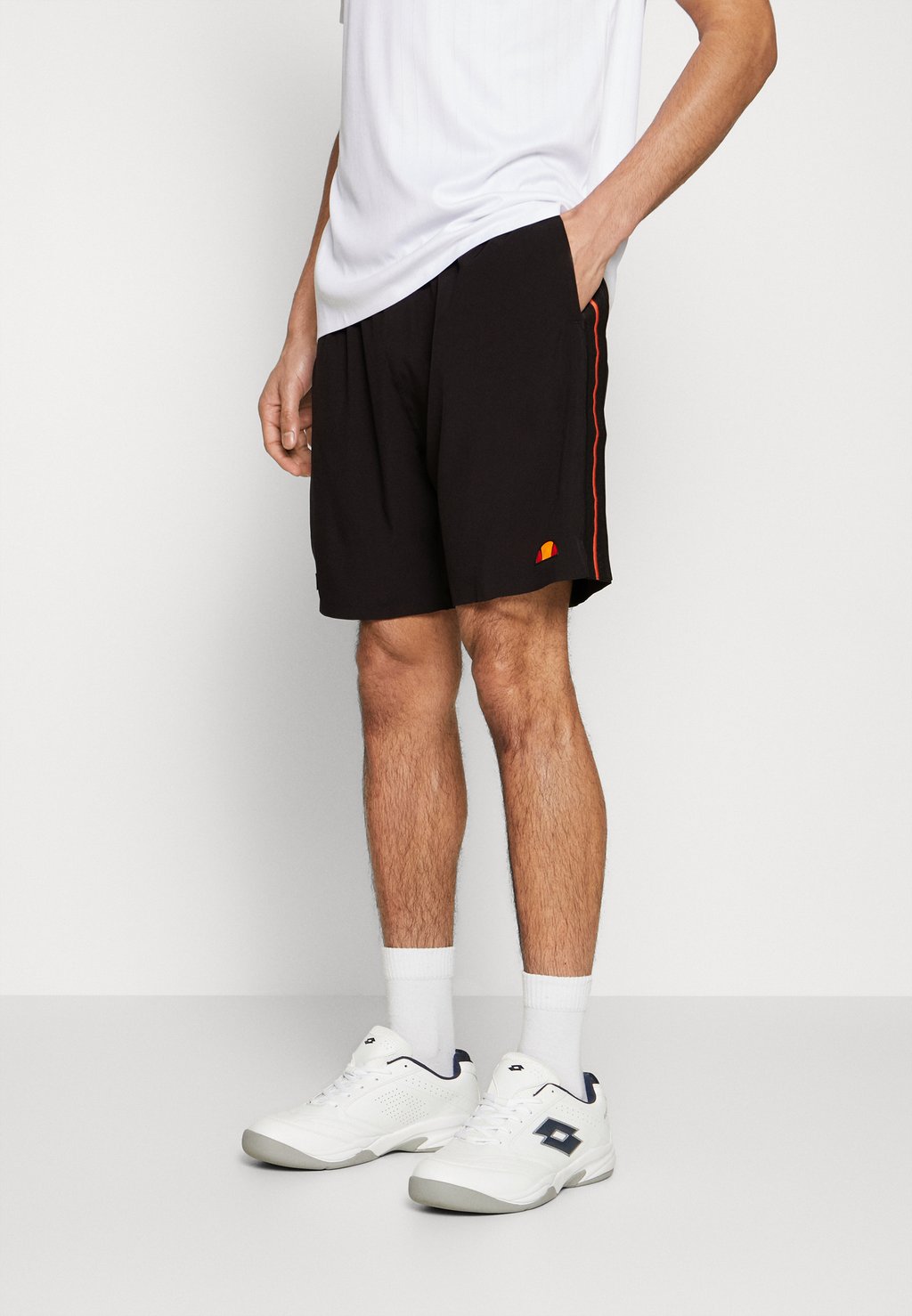 

Спортивные шорты Ellesse