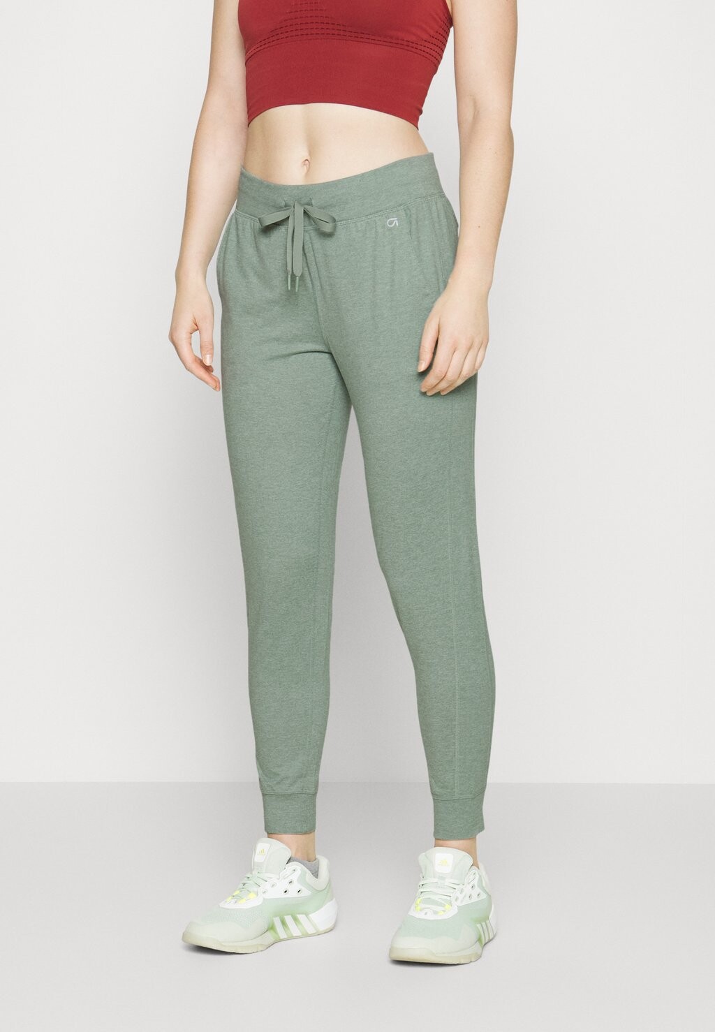

Спортивные брюки GAP