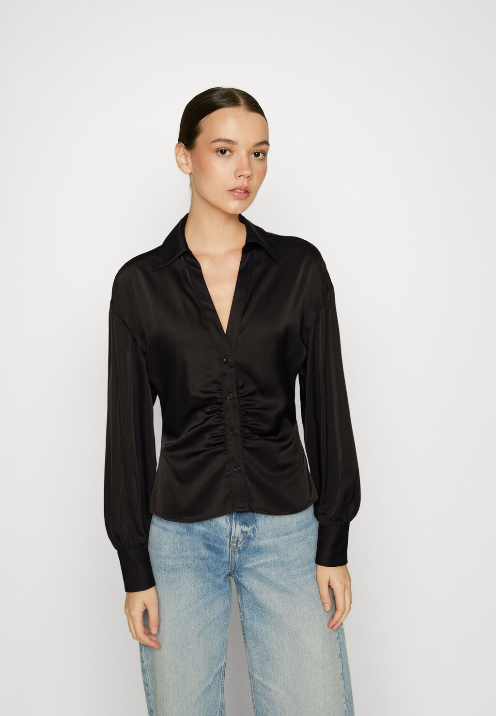 

Рубашка Gina Tricot, черный