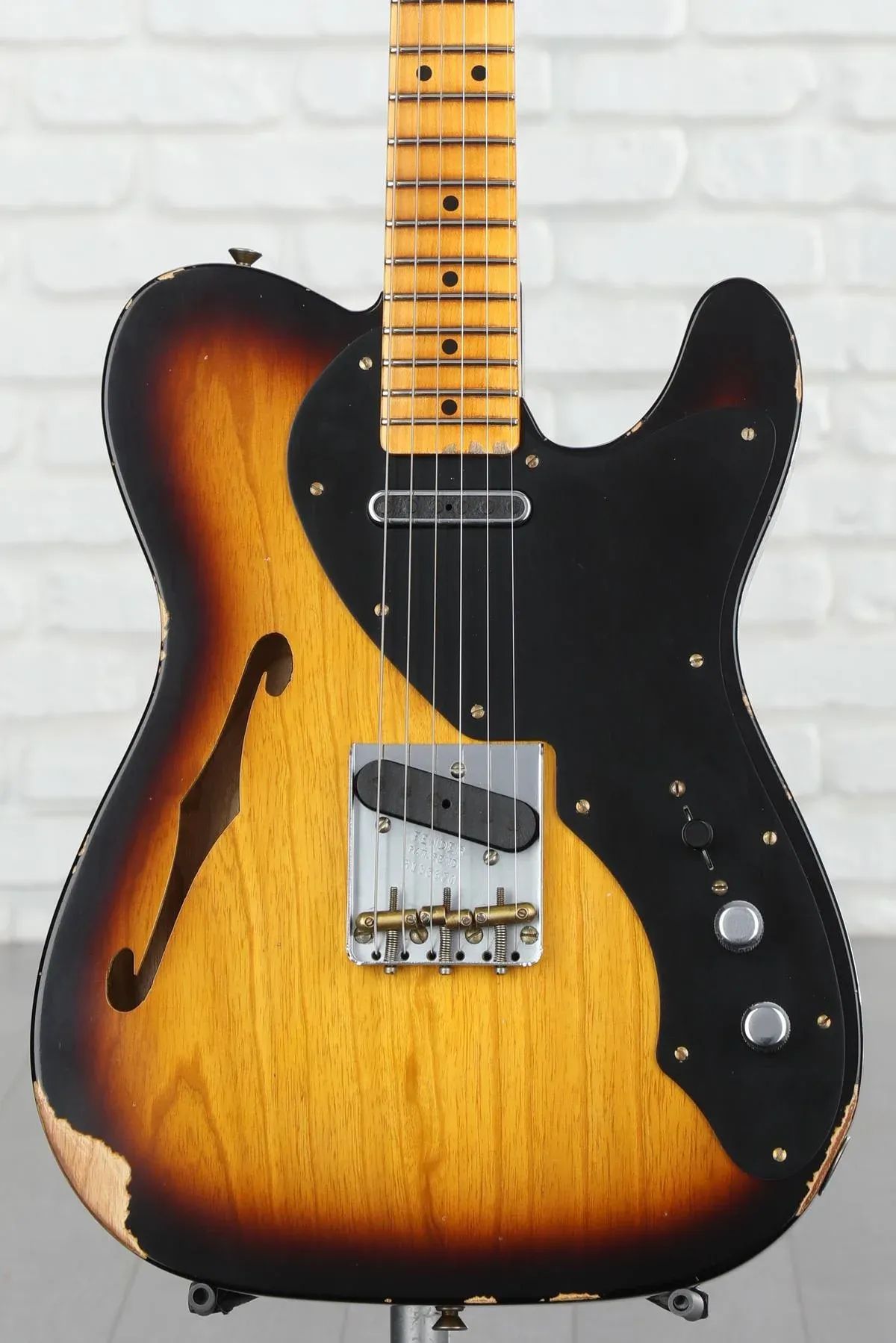 

Новая электрогитара Fender Custom Shop ограниченной серии Nocaster Thinline Relic — состаренная, 2 цвета Sunburst