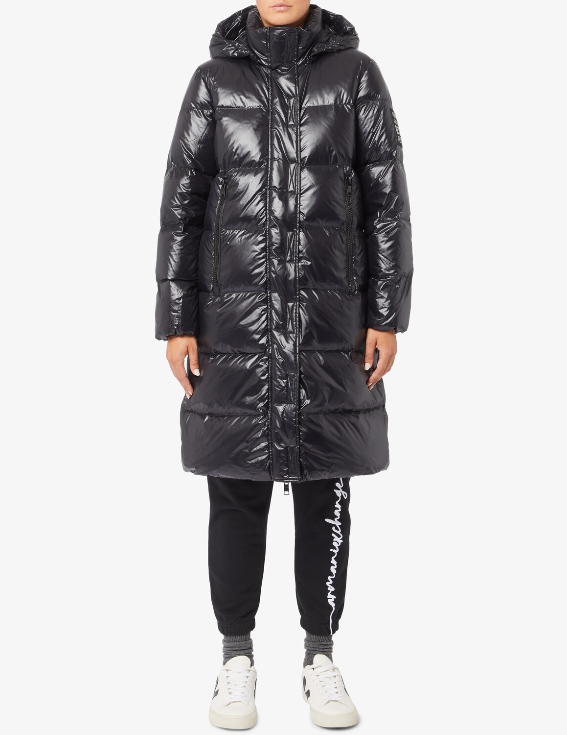 

Длинный пуховик Armani Exchange, черный
