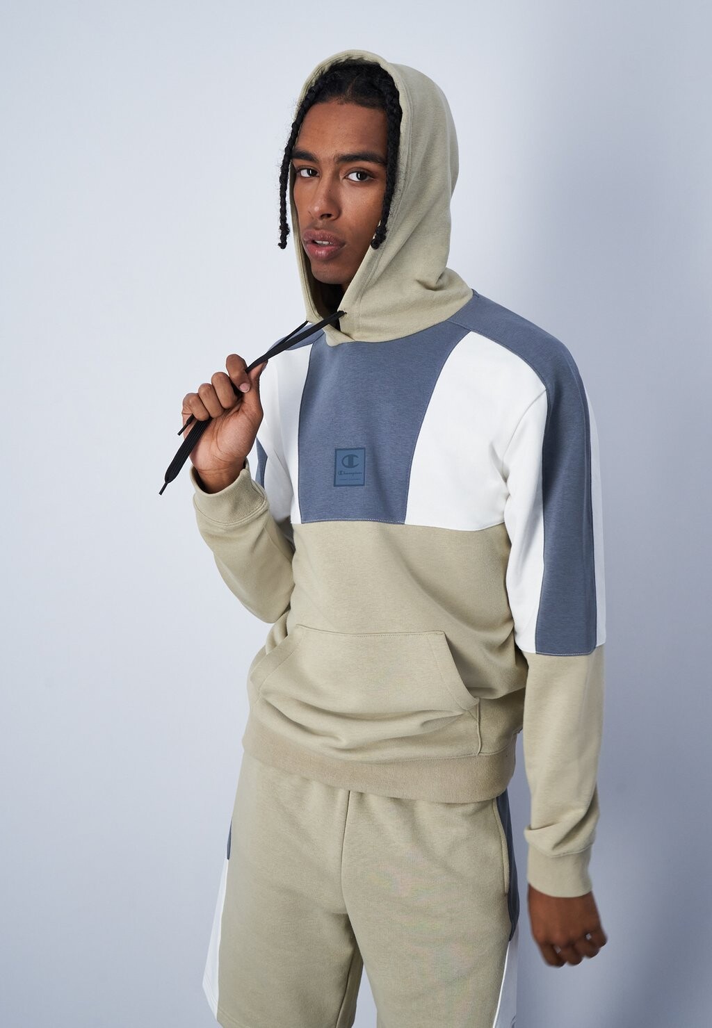 

Толстовка ATHLEISURE Champion, цвет beige