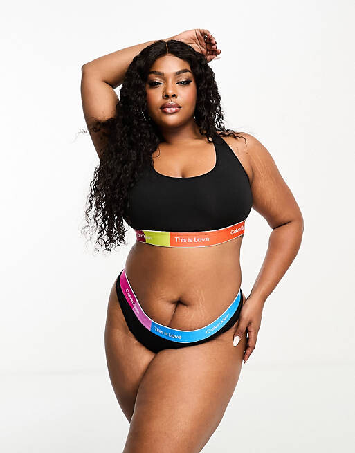 

Черные стринги из коллекции Calvin Klein plus Pride с радужным контрастом