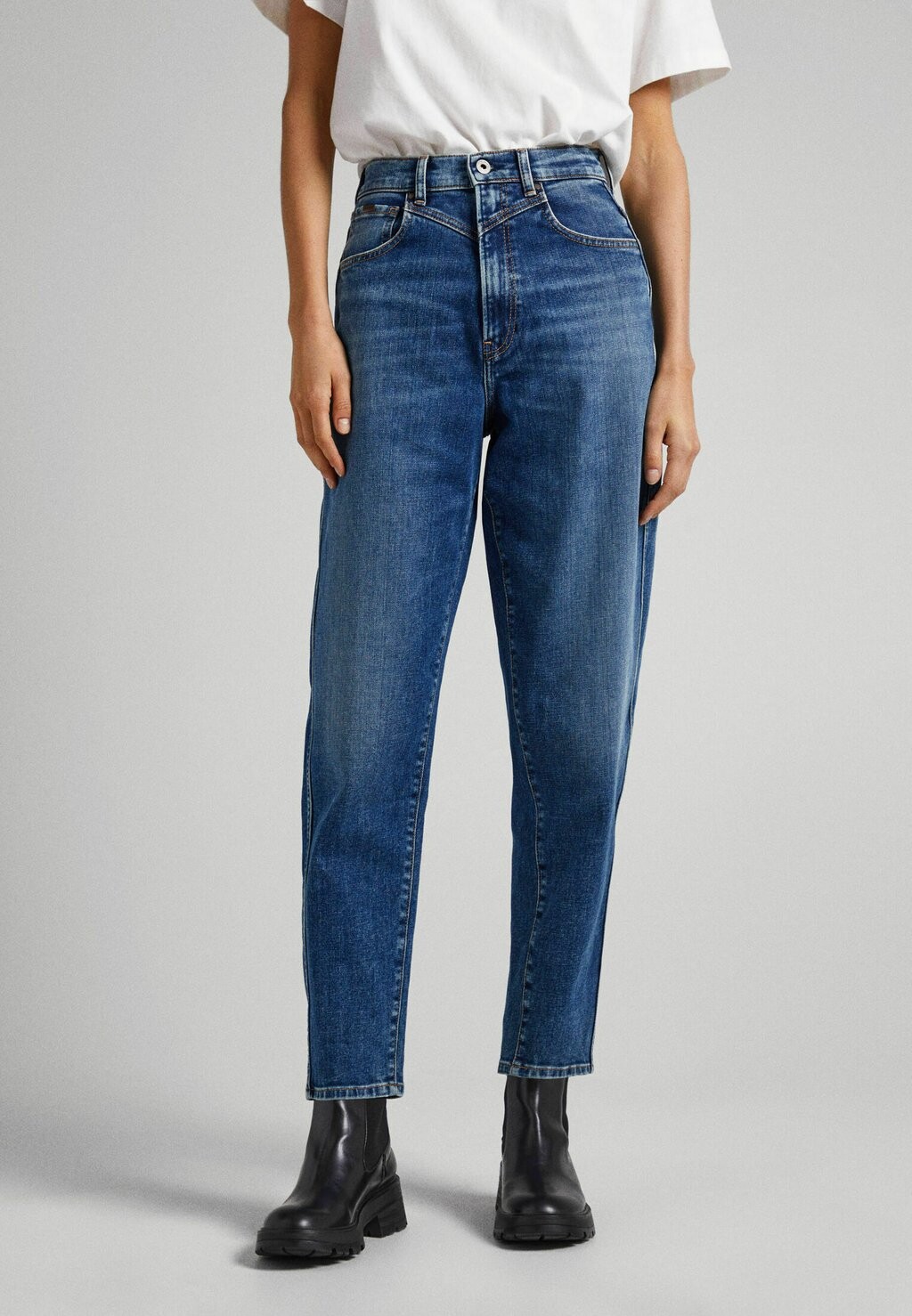 

Джинсы облегающего кроя Pepe Jeans
